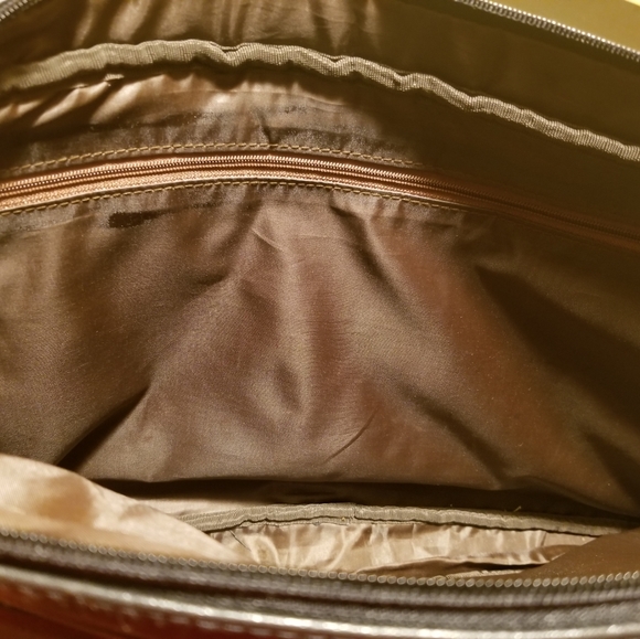 *RARE* Matt & Nat Black Laptop/Messenger Bag - LIKE NEW! - Picture 4 of 7